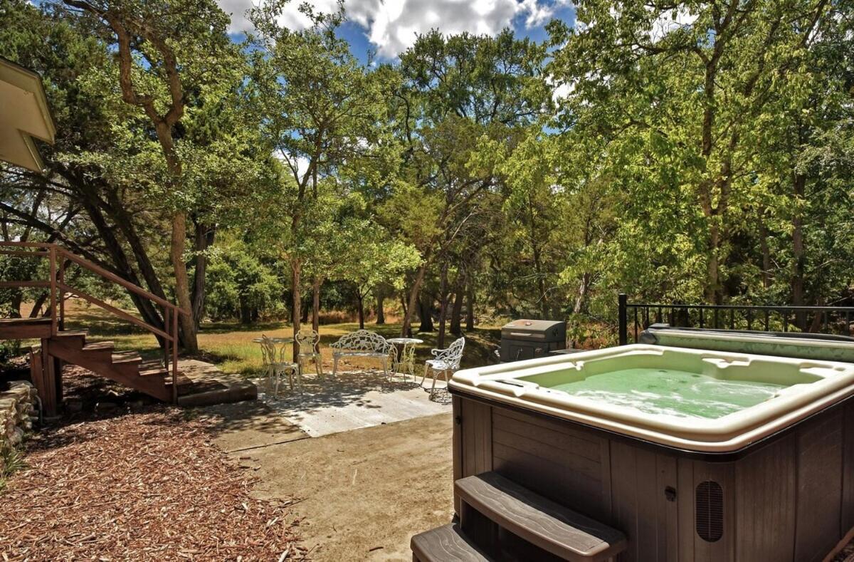 Messina Inn Wimberley Extérieur photo